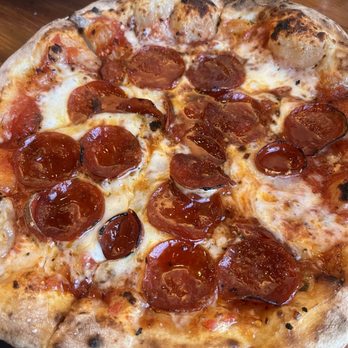 Pompeii Pizzeria - Hot honey Pepperoni - Pizza Near Me - Elk River, Minnesota