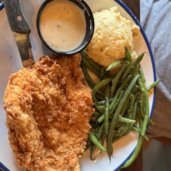 Hays City Store - Chicken Fried Chicken - American Near Me - Driftwood, Texas