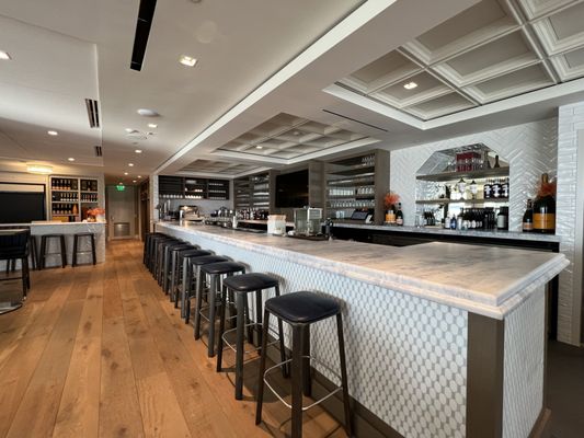 Jula's on the Potomac by null