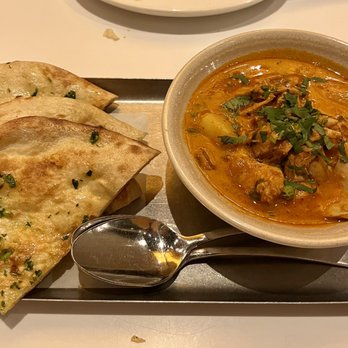 Da Gama - Mum's chicken curry....could use a little less salt - Indian Near Me - Houston, Texas Da Gama - Mum's chicken curry....could use a little less salt - Indian Near Me - Houston, Texas