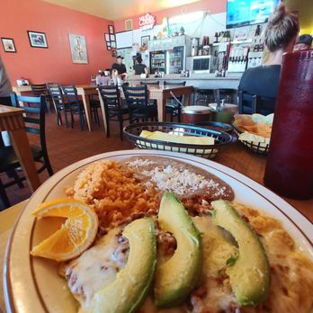 El Rodeo Cafe - Chorizo, Avocado, and Monterrey jack omelet. Simple, Delicious. - Mexican Near Me - Palm Desert, California El Rodeo Cafe - Chorizo, Avocado, and Monterrey jack omelet. Simple, Delicious. - Mexican Near Me - Palm Desert, California