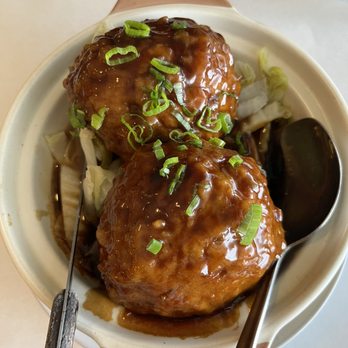 Jeff's Kitchen - Shi zi tou (Lion's head) - Shanghainese Near Me - Walled Lake, Michigan Jeff's Kitchen - Shi zi tou (Lion's head) - Shanghainese Near Me - Walled Lake, Michigan