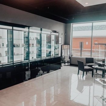 Signature Vape - Head Shops Near Me - Algonquin, Illinois
