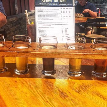 Mammoth Brewing - Beer flight - Breweries Near Me - Mammoth Lakes, California