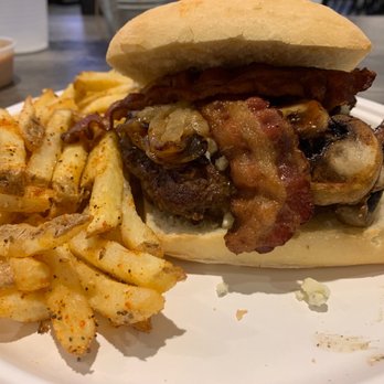 uniQue bite eatery - BBB - Blue Bacon Burger - New American Near Me - Indio, California