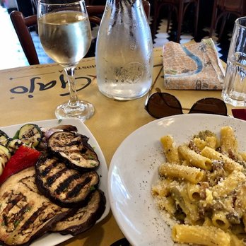 Cajo & Gajo - The carbonara with a side of grilled veggies! Cooked to perfection - al dente. - Pizza Near Me - Roma, 62 Cajo & Gajo - The carbonara with a side of grilled veggies! Cooked to perfection - al dente. - Pizza Near Me - Roma, 62