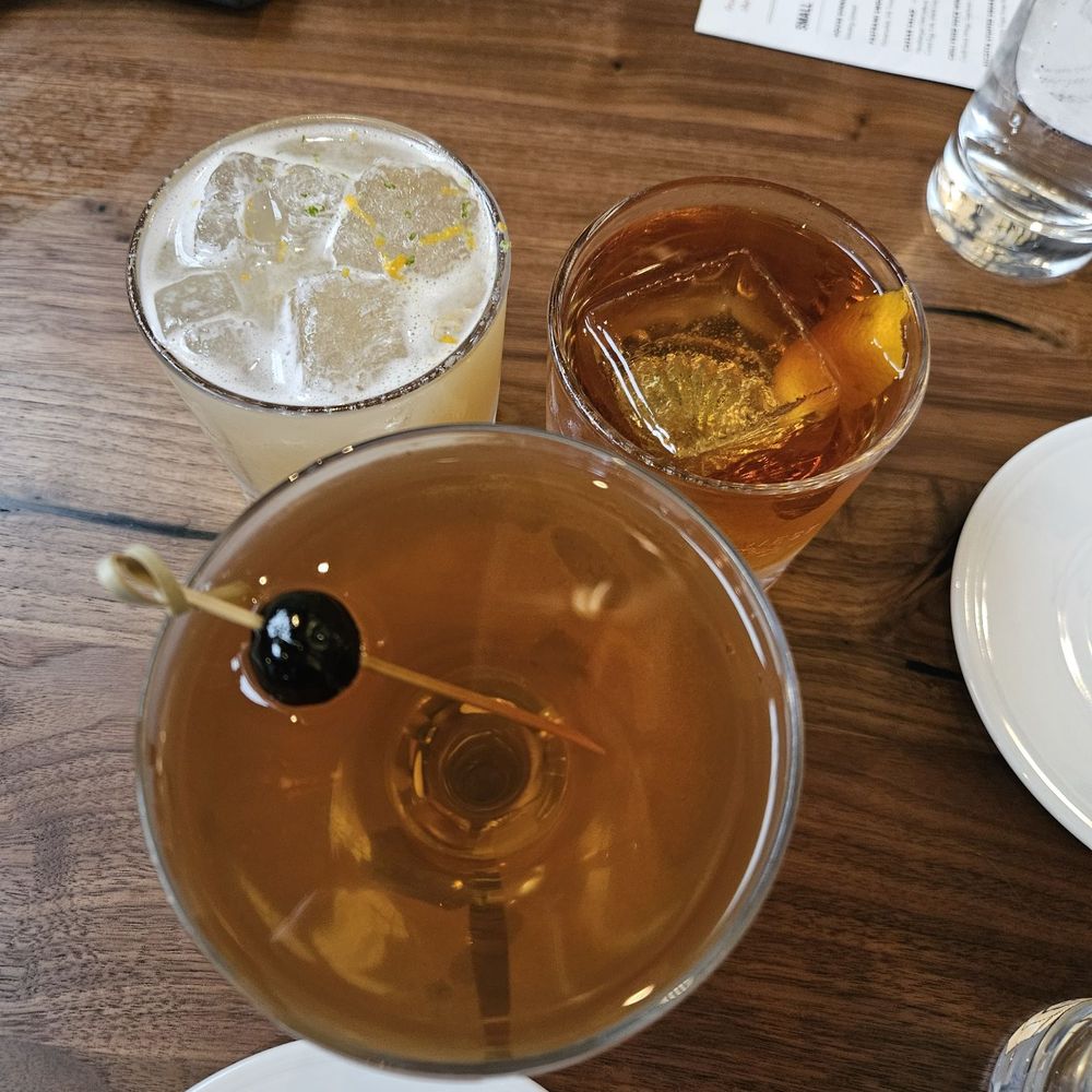 Service Bar - New American Near Me - Columbus, Ohio