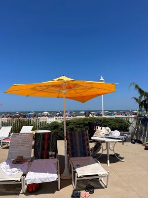 Hotel Breakers by null