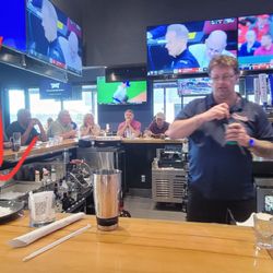 Walk On's - Real Cocktail Making in Process