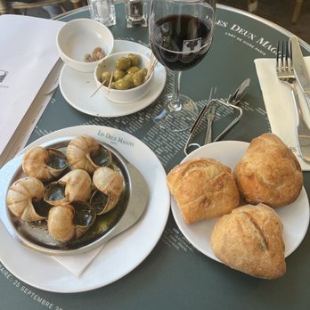 Les Deux Magots - French Near Me - Paris, 75