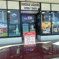 Oakdale Wine & Liquors