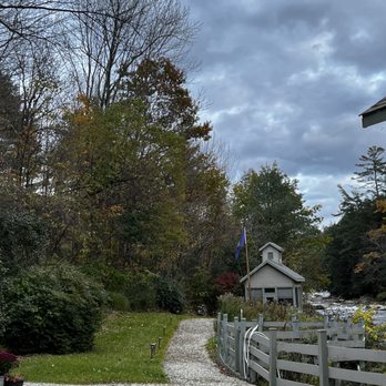 Kingsley Grist Mill - Bed & Breakfast Near Me - Clarendon, Vermont