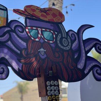 Cerveceria Tinta Negra - Beer Bar Near Me - Rosarito, BCN