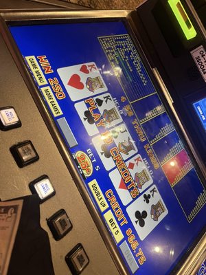 Shutters Bar by null