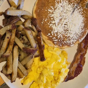 Mad Rooster Cafe - Kenosha - kid's full breakfast (comes with sausage too) - Breakfast & Brunch Near Me - Kenosha, Wisconsin Mad Rooster Cafe - Kenosha - kid's full breakfast (comes with sausage too) - Breakfast & Brunch Near Me - Kenosha, Wisconsin