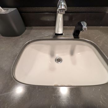 Hyatt Place - Clean bathroom touch less soap - Hotels Near Me - Fresno, California