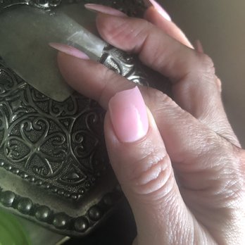 The Spa Lounge - Second nail which broke on day three - Nail Salons Near Me - Oak Ridge, Tennessee