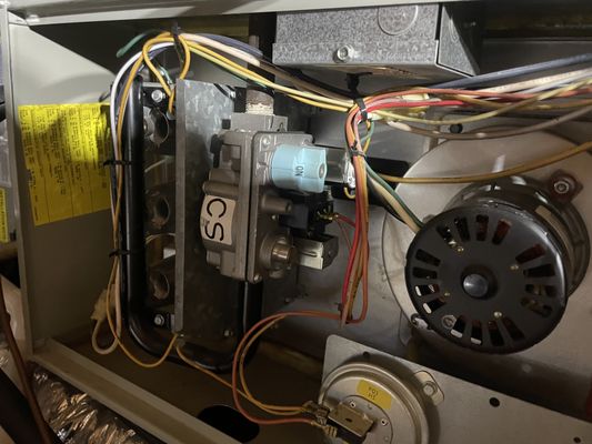 Htc Refrigeration Logo