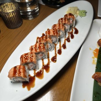 Taisho - Sweet & Spicy Crab Roll - Sushi Bars Near Me - Sherman Oaks, California
