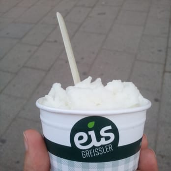 Eis Greissler - Sabor de flor de Holunder y presentación 0 - Ice Cream & Frozen Yogurt Near Me - Vienna, 9 Eis Greissler - Sabor de flor de Holunder y presentación 0 - Ice Cream & Frozen Yogurt Near Me - Vienna, 9