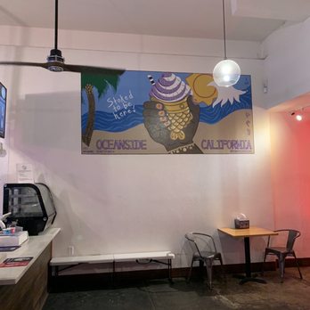 Fugu Taiyaki - inside - Desserts Near Me - Oceanside, California