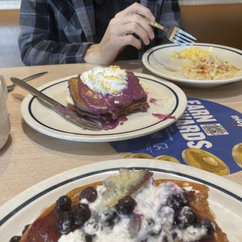 IHOP - Breakfast & Brunch Near Me - BAKERSFIELD, California