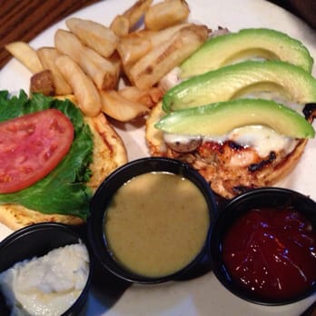 Hickory Tavern - California Chicken - American Near Me - Charlotte, North Carolina