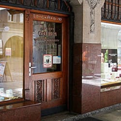 Natur & Reform Albert GmbH - Natur + Reform Albert in Feldkirch - Drogerie + Reformhaus im Herzen von Feldkirch, Biologische Lebensmittel,
