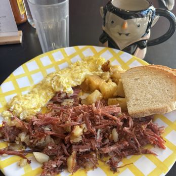 Mass Ave Diner - Diners Near Me - Cambridge, Massachusetts