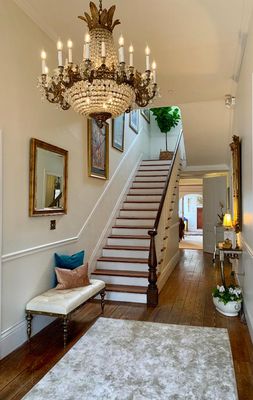 Chesnut Cottage Inn by null