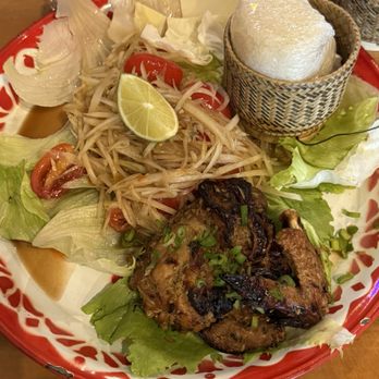 Sen Mee Noodle House - Papaya salad, sticky rice, and chicken - Thai Near Me - Charlotte, North Carolina Sen Mee Noodle House - Papaya salad, sticky rice, and chicken - Thai Near Me - Charlotte, North Carolina