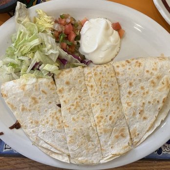 El Potro Mexican Grill - Quesadilla de queso - Mexican Near Me - Lowell, Massachusetts