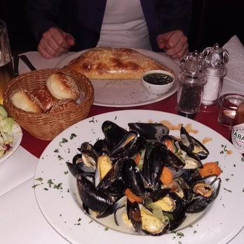 Restaurant Renoir - Miesmuscheln von der Aktionskarte - Italian Near Me - Bremen, HB Restaurant Renoir - Miesmuscheln von der Aktionskarte - Italian Near Me - Bremen, HB