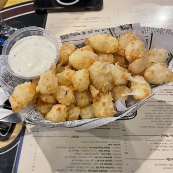 The Brass Tap - Cheese curds - American Near Me - Greenfield, Wisconsin