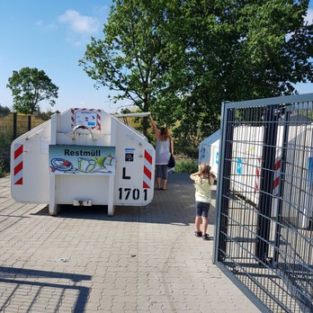 Ostseeresort Olpenitz - Es gibt kein Müllabfuhr, muss man selbst machen, wenn man rankommt. Das ist nichts für kleine Menschen. - Vacation Rentals Near Me - Kappeln, SH Ostseeresort Olpenitz - Es gibt kein Müllabfuhr, muss man selbst machen, wenn man rankommt. Das ist nichts für kleine Menschen. - Vacation Rentals Near Me - Kappeln, SH