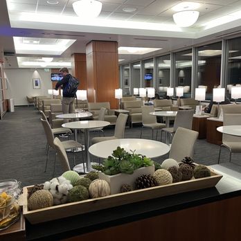 United Club - View of seating area in club - Airport Lounges Near Me - Portland, Oregon United Club - View of seating area in club - Airport Lounges Near Me - Portland, Oregon