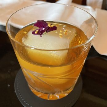 The Library Bar - Wine Bars Near Me - London, XGL The Library Bar - Wine Bars Near Me - London, XGL