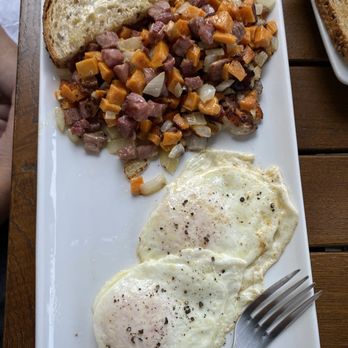 La Vie En Rose Bakery Cafe - Sweet Potato Corned Beef Hash - good! - Bakeries Near Me - Waldwick, New Jersey La Vie En Rose Bakery Cafe - Sweet Potato Corned Beef Hash - good! - Bakeries Near Me - Waldwick, New Jersey