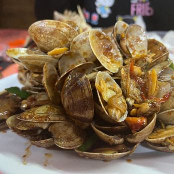 信記避風塘海鮮美食 - Clams - Seafood Near Me - Hong Kong, HK