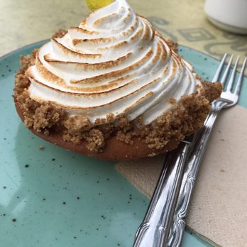 La Fabrica - Lemon meregue - Cafeteria Near Me - Palma, PM