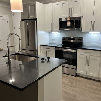 Deluxe Swift Clean - Home Cleaning Near Me - Norridge, Illinois Deluxe Swift Clean - Home Cleaning Near Me - Norridge, Illinois