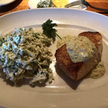 Hillstone Restaurant - Salmon - New American Near Me - Phoenix, Arizona