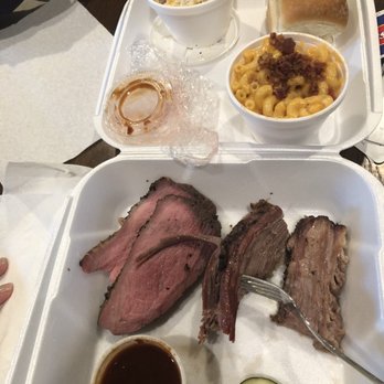 Smokehouse 41 - 2 meat plate. Tri-tip and brisket, jalapeño Mac with bacon, twice baked potato. - Barbeque Near Me - Oakhurst, California Smokehouse 41 - 2 meat plate. Tri-tip and brisket, jalapeño Mac with bacon, twice baked potato. - Barbeque Near Me - Oakhurst, California