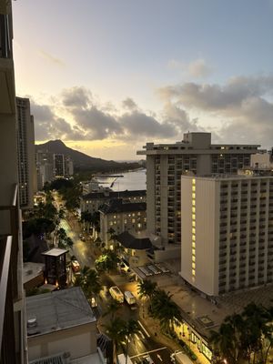 OUTRIGGER Waikiki Beachcomber Hotel by null