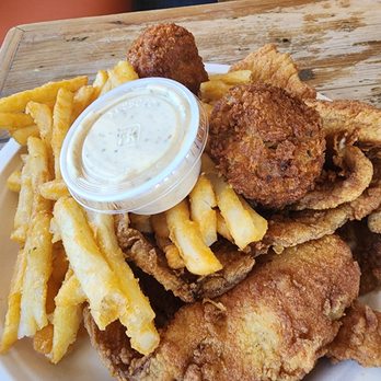 Cafe Karibo - Seafood Near Me - Fernandina Beach, Florida