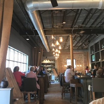 Wren - Wine Bars Near Me - Beaufort, South Carolina