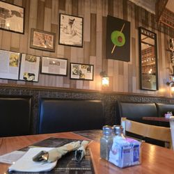 Olive Lounge & Grill