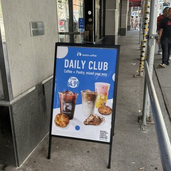 Luckin Coffee - Coffee & Tea Near Me - New York, New York