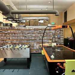 Flying Dog Wood Fired Pizza & Vinyl - DVDs for sale