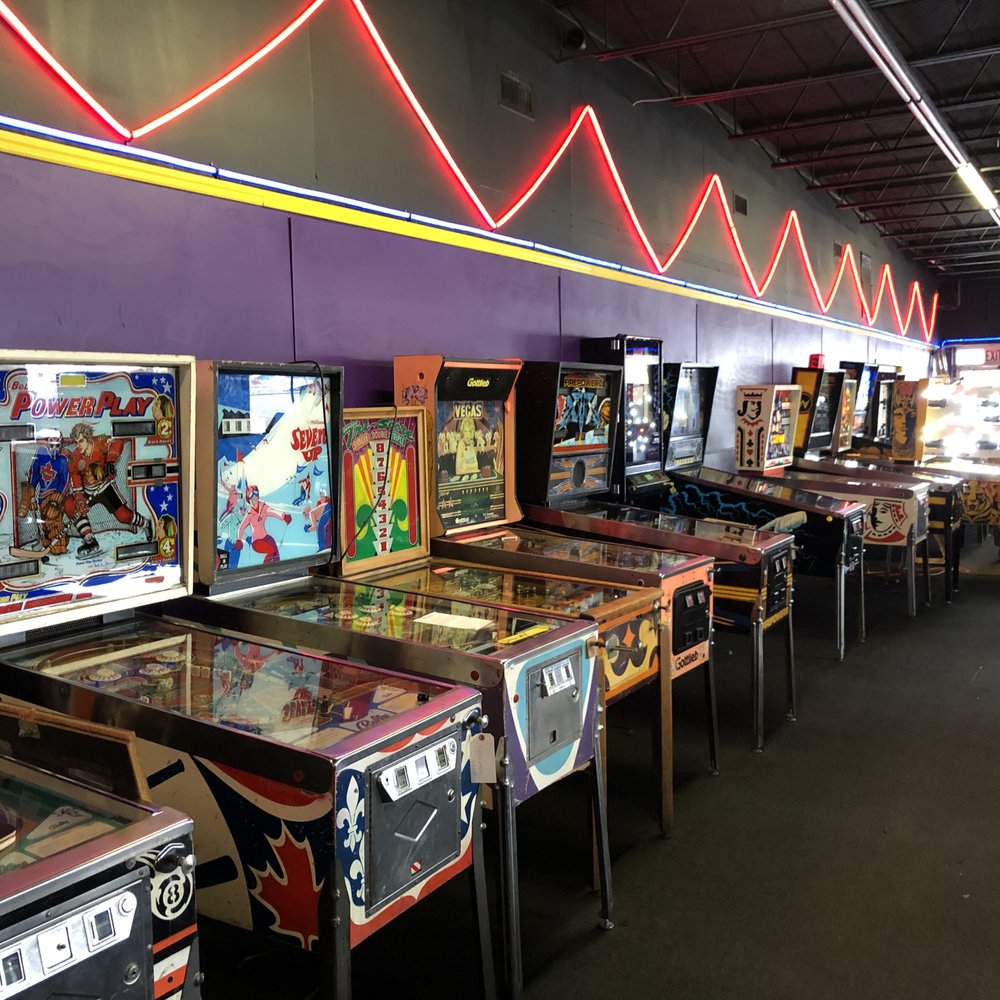 Chattanooga Pinball - Showroom area - Video Game Stores Near Me - Chattanooga, Tennessee Chattanooga Pinball - Showroom area - Video Game Stores Near Me - Chattanooga, Tennessee